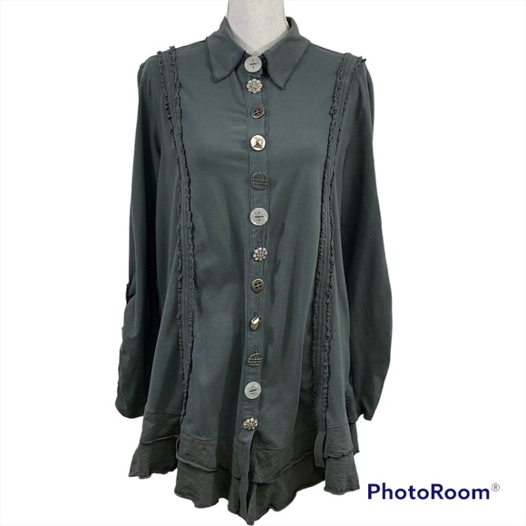 neon buddha Tops - Neon Buddha Gray Long Ruched Sleeve Tunic Top Button Accent Ruffle Hem Womens XL